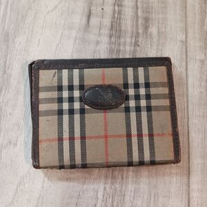 Burberry card holder